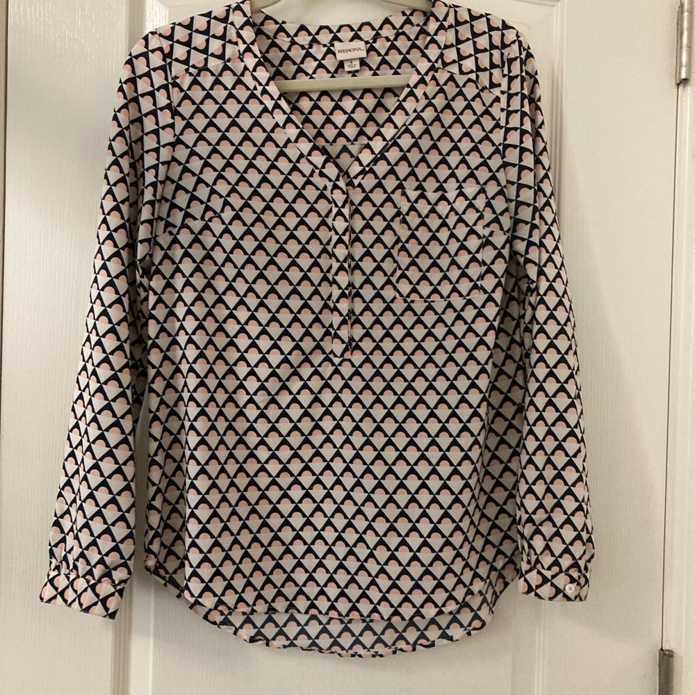 Merona Geometric Pink and Blue V Neck womens long sleeve small shirt